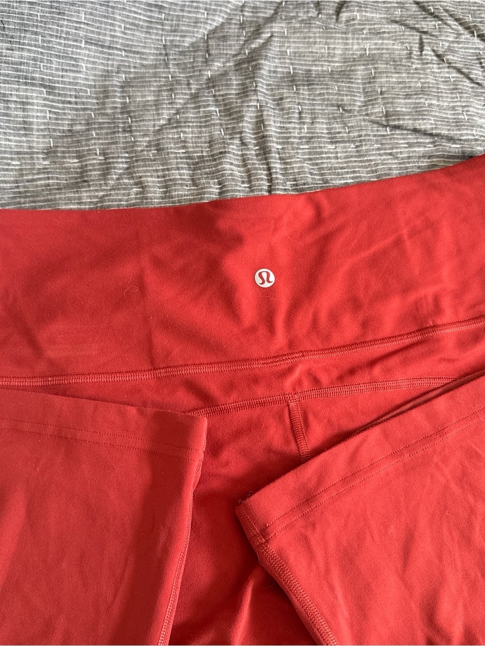 lululemon athletica Red High-Rise Leggings - Picture 2 of 4